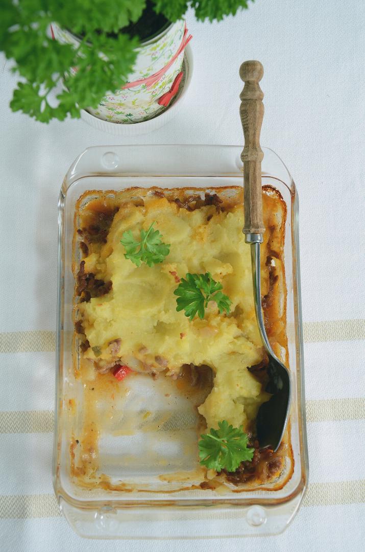 Kartoffelstockgratin mit Fleisch
